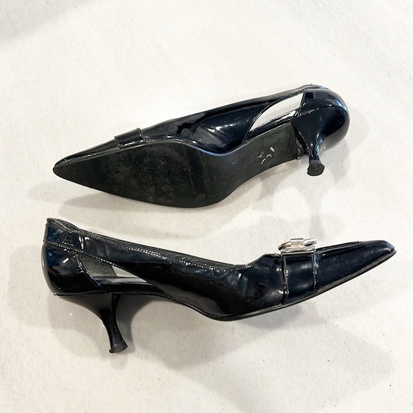 Stuart Weitzman Tabetha Patent Leather Kitten Heels Black Buckle Pointed Toe 7 - Picture 4 of 13